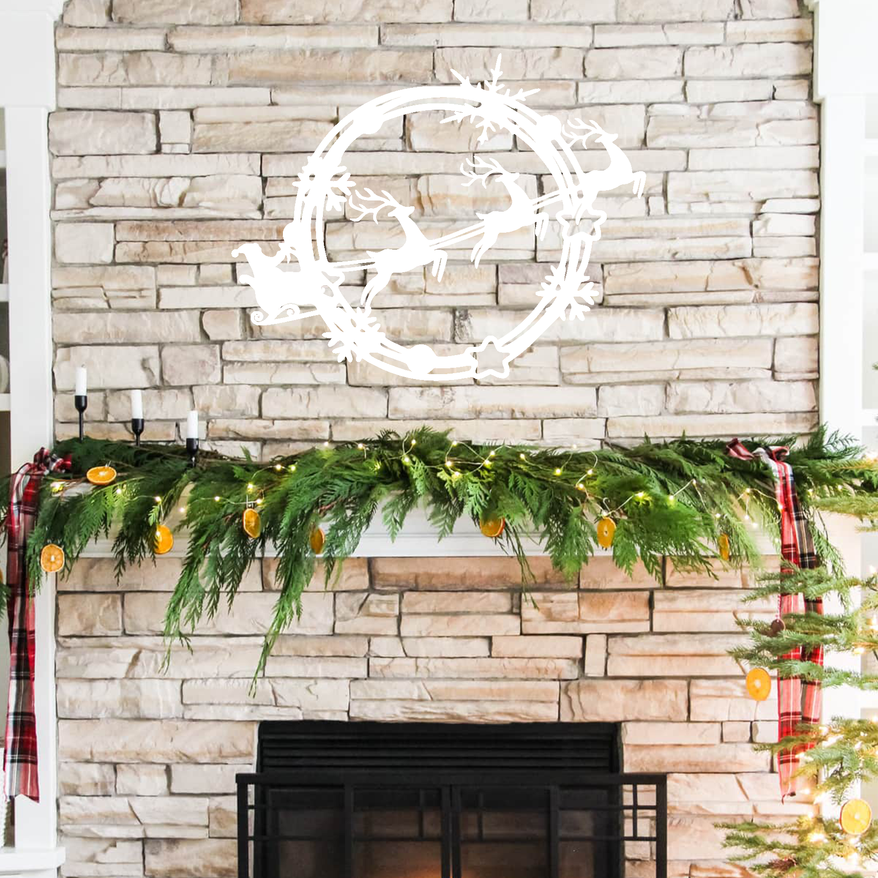 Christmas Wreath Santa Sleigh Metal Wall Decor
